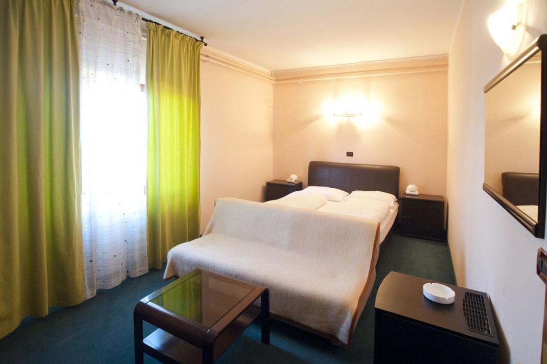 Hotel Zephyr - Plovanija Buje Camera foto